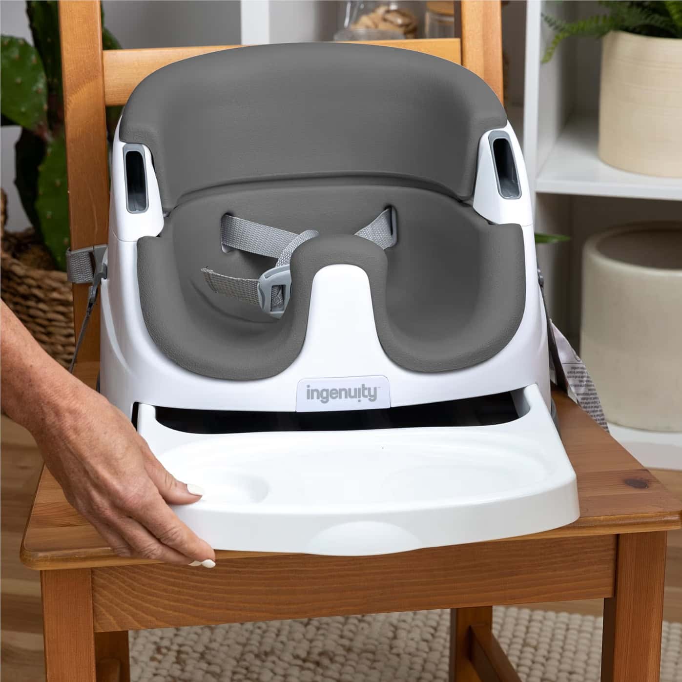 Ingenuity Baby Base 2-in-1 Booster Feeding and Floor Seat 3